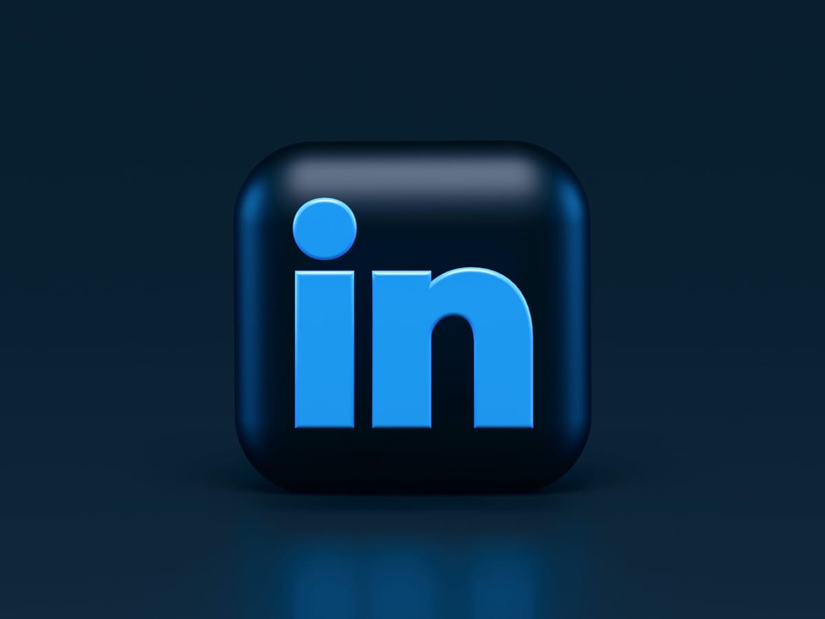 What does gold standard look like on LinkedIn? Here are five examples