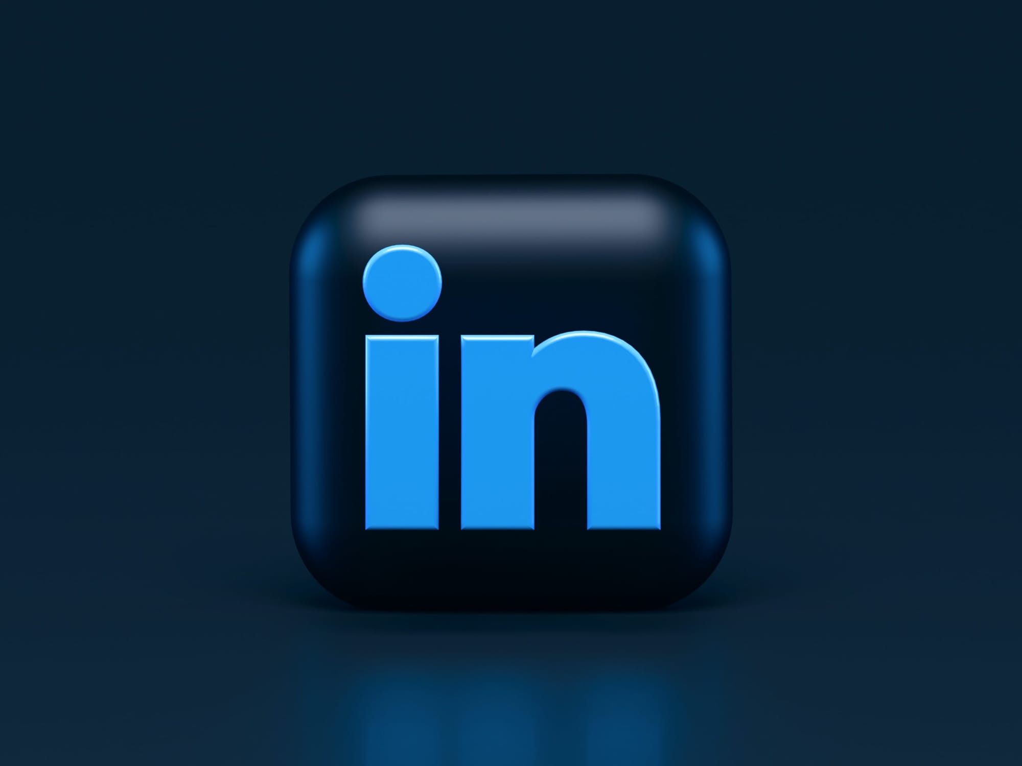 What does gold standard look like on LinkedIn? Here are five examples