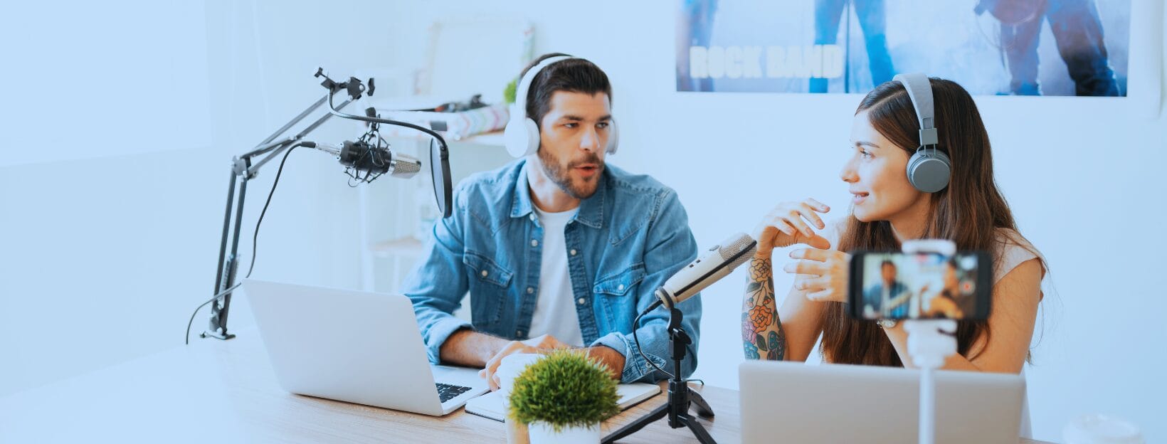 Build a growing audience for your brand: Looking at owned media through a PR lens with Andrés López-Varela